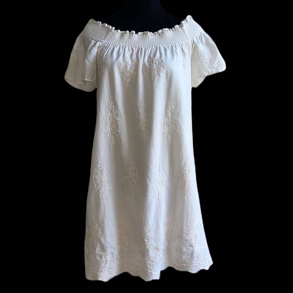 Zara off shoulder embroidered white dress